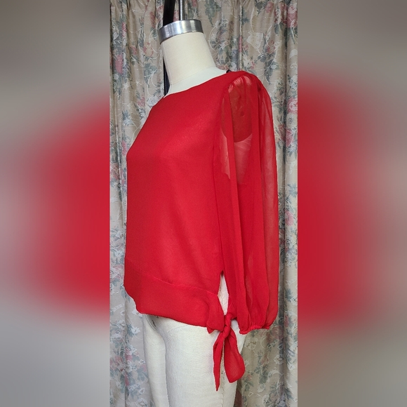 Bebe red blouse - Picture 1 of 8